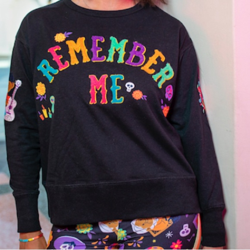 Disney Parks Coco Remember Me Long Sleeve Shirt Sweat Shirt Womens Small